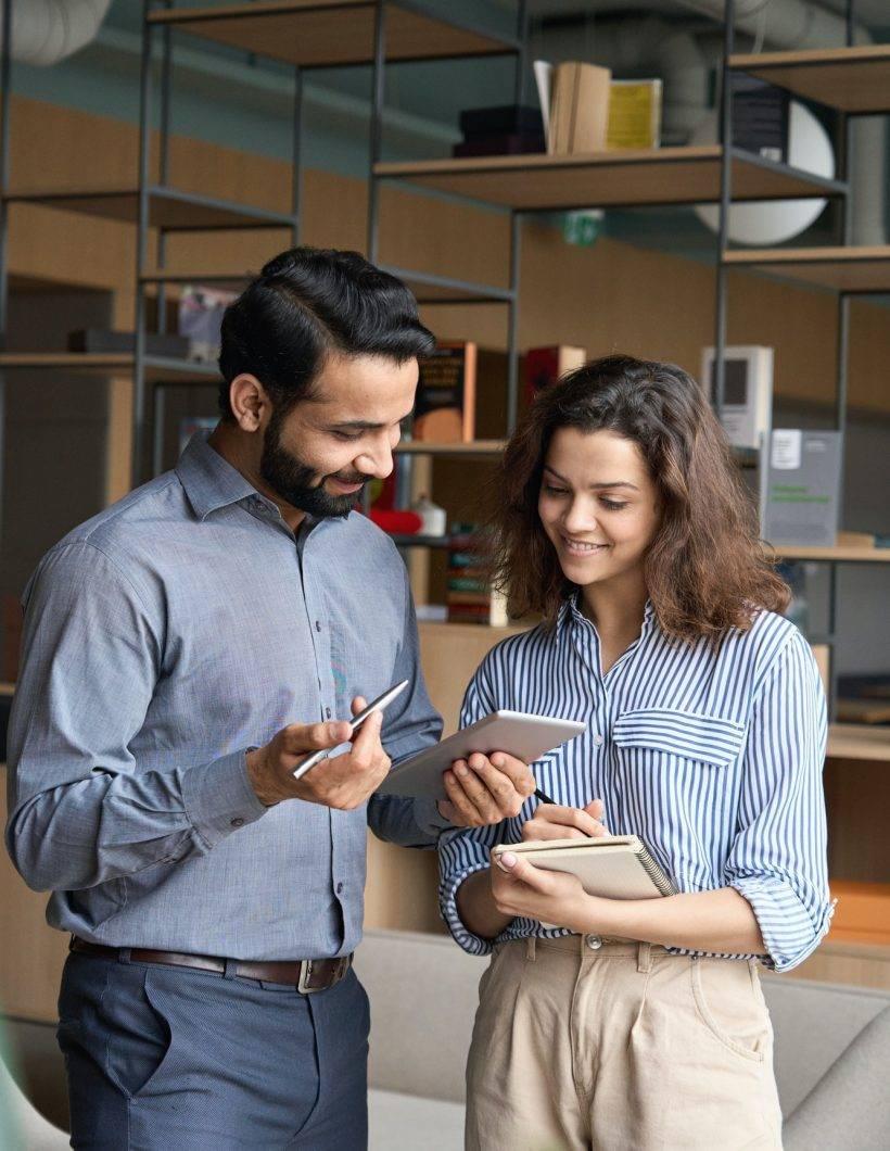 Digital marketing team consulting a client in Dubai